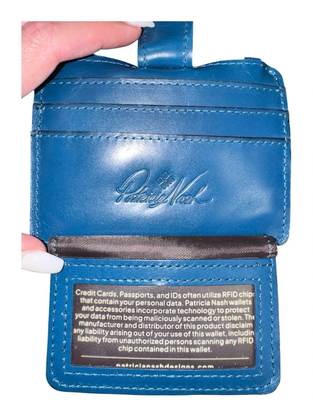 Patricia Nash Cassis Greek Floral Leather Credit Business ID Card Wallet Blue